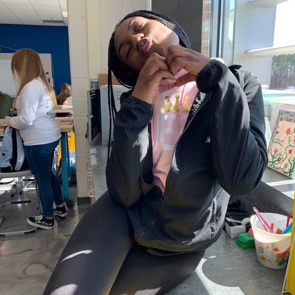 Meet your Posher, Nevaeha - Picture 1 of 1